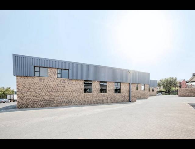 INDUSTRIAL PROPERTY TO RENT IN LASER PARK